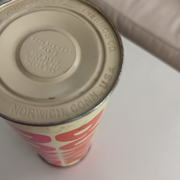 Vintage 80s Dunkin Donuts 13” Metal Thermos - Picture 4 of 12